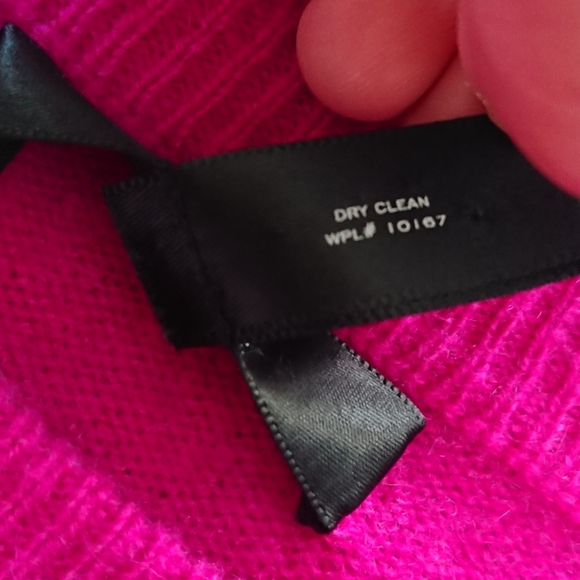 AQUA 100% Cashmere Balloon Sleeve Sweater in magenta size S - Picture 15 of 15